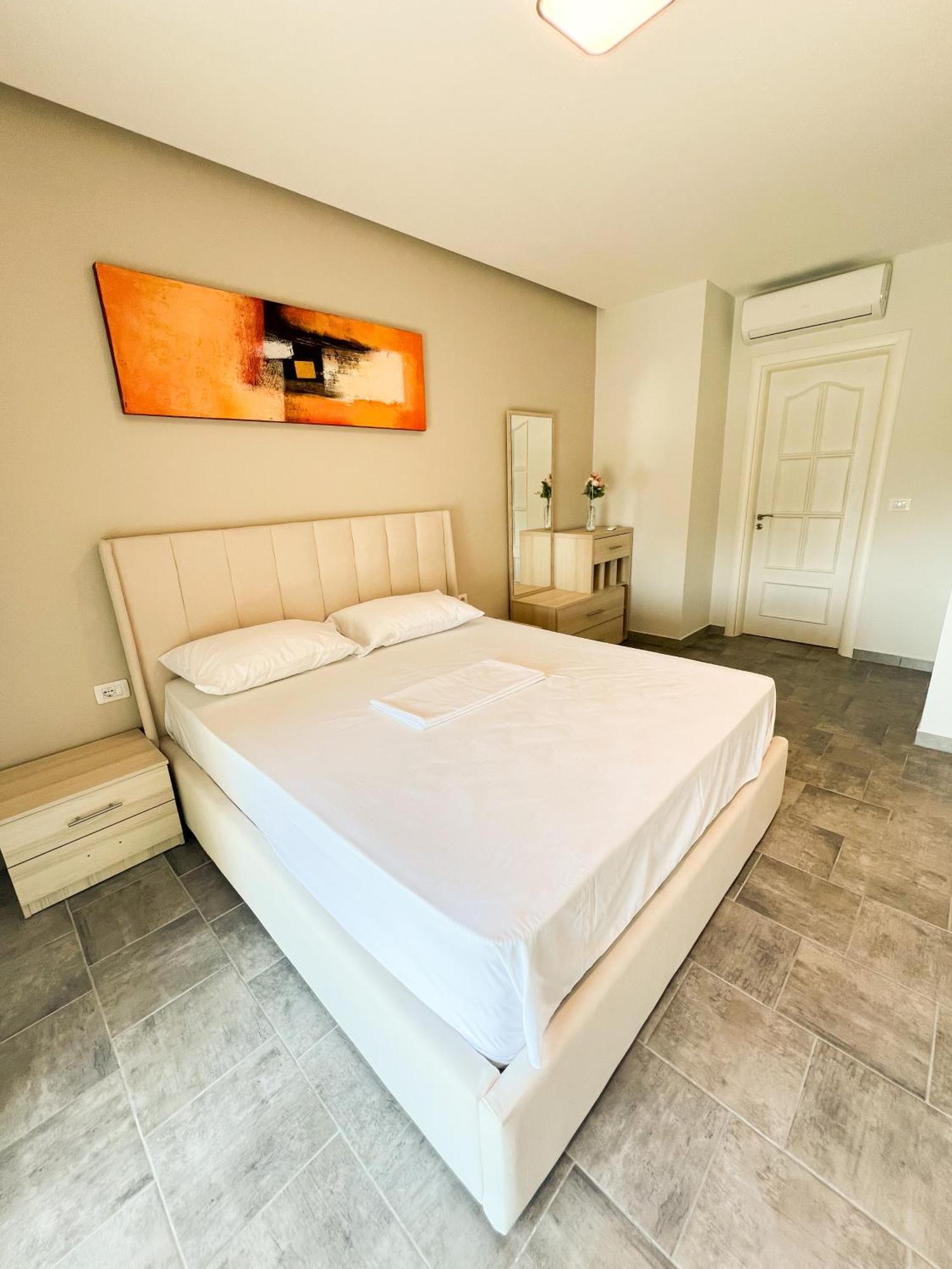 Sea View Apartments Durres Luaran gambar