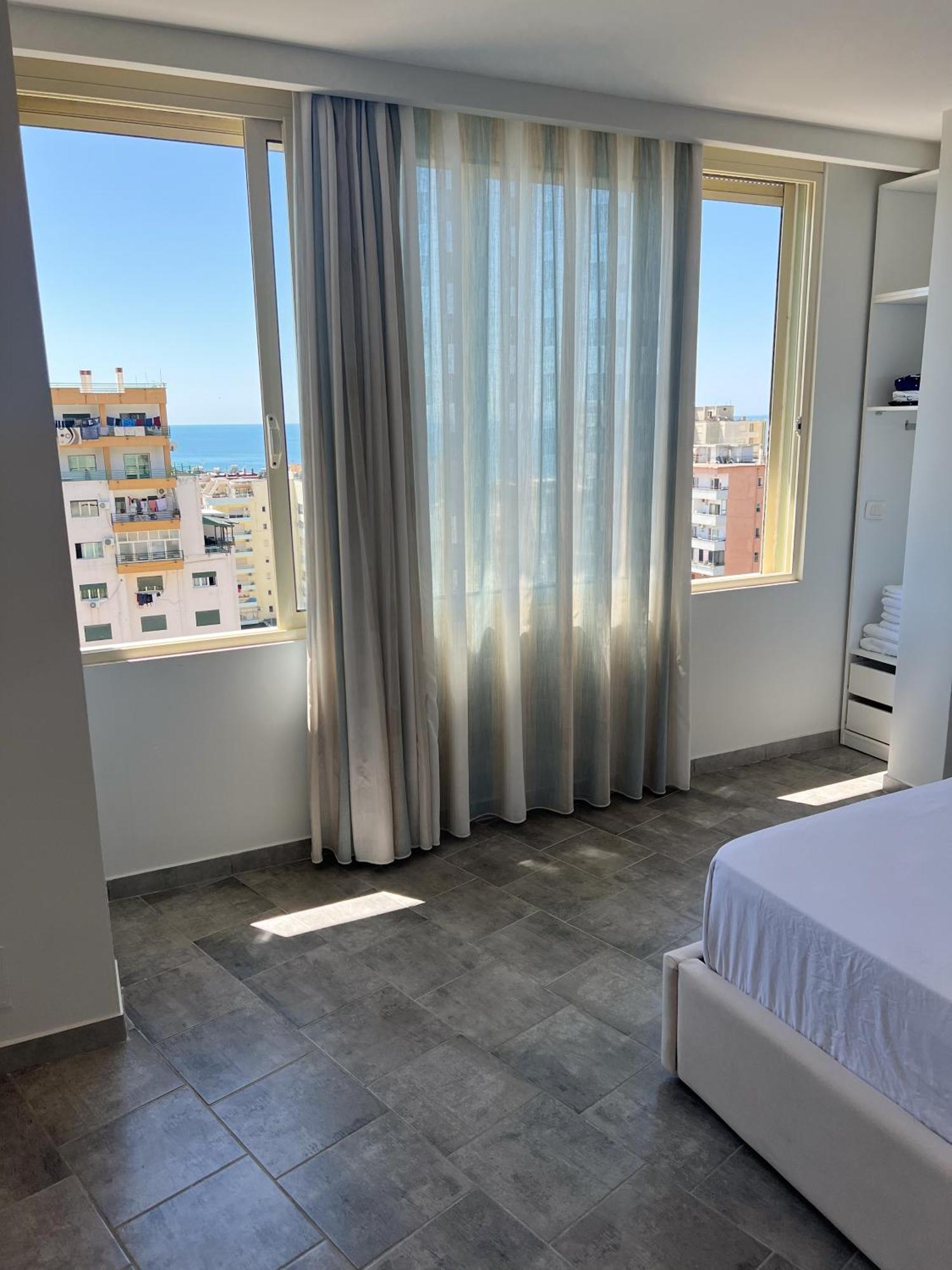 Sea View Apartments Durres Luaran gambar
