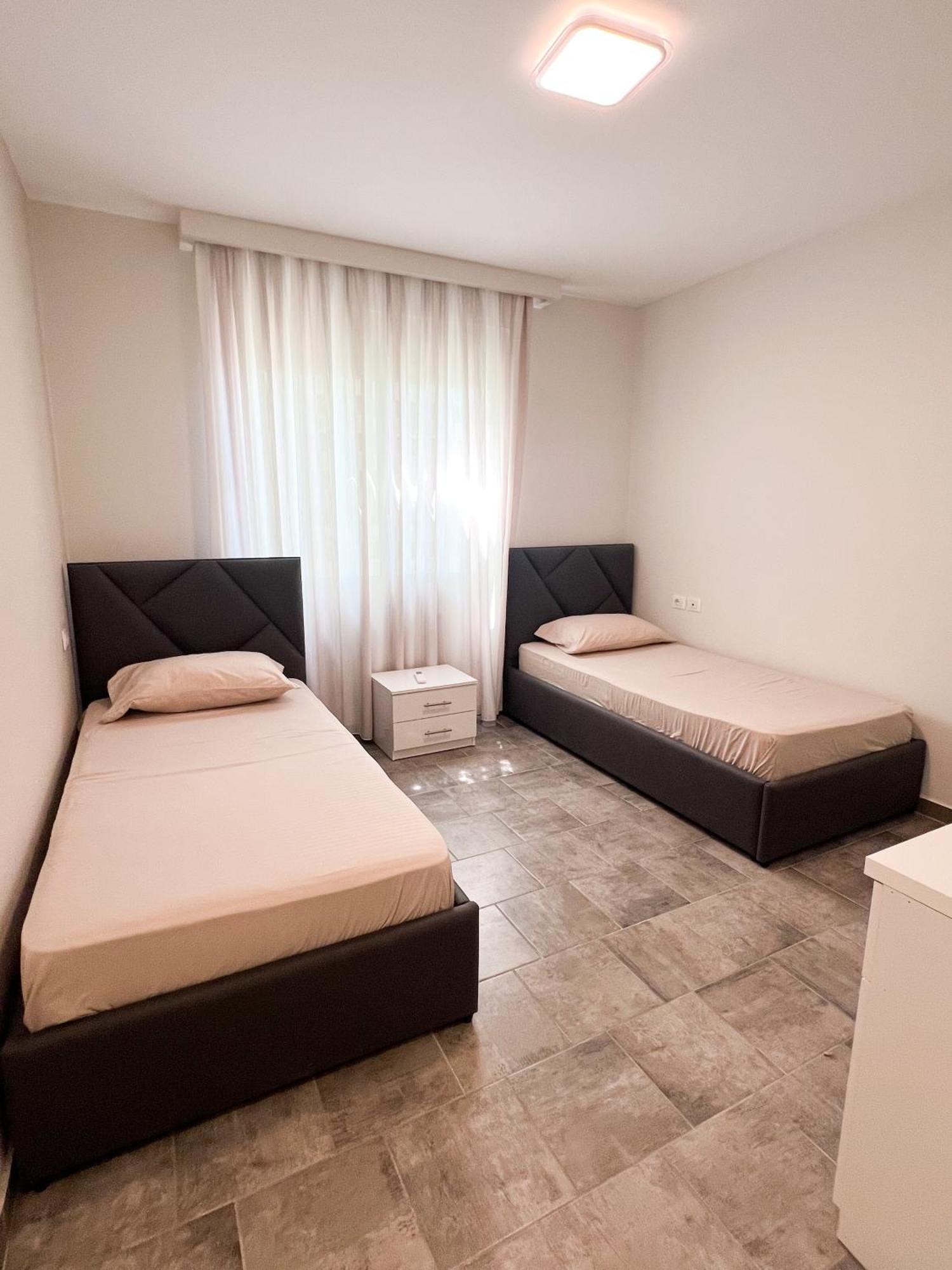 Sea View Apartments Durres Luaran gambar