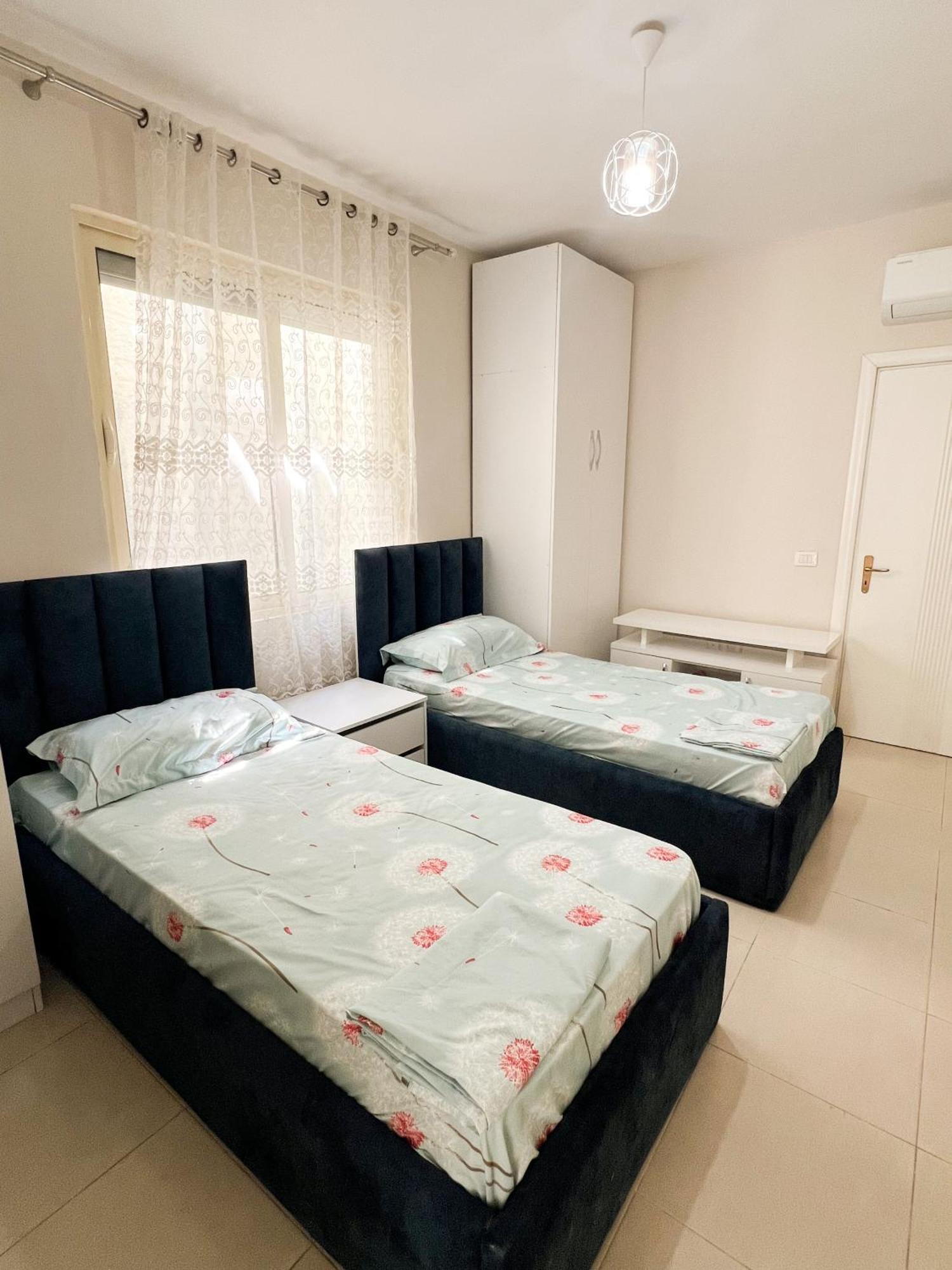 Sea View Apartments Durres Luaran gambar